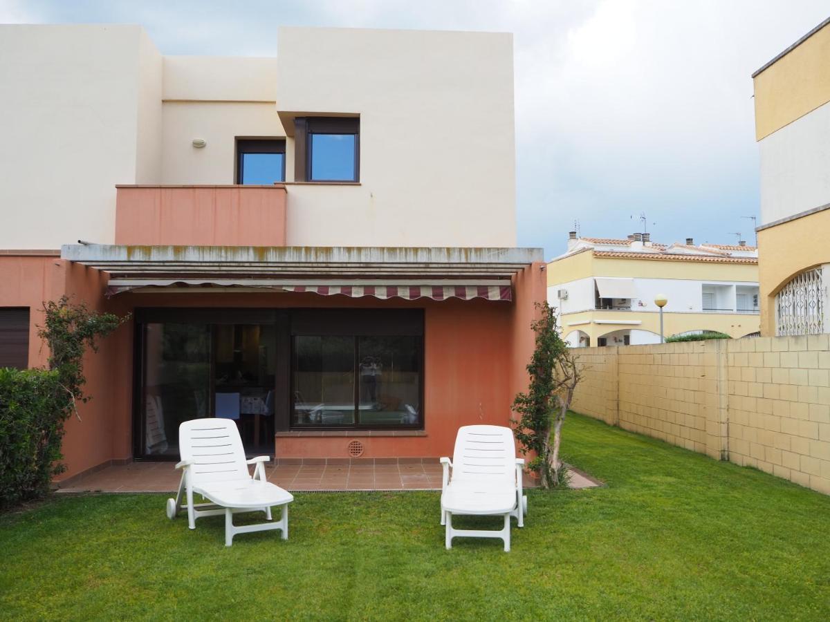 Casa L'Escala, Piscina Comuntaria I Jardi Privat Villa Exterior photo